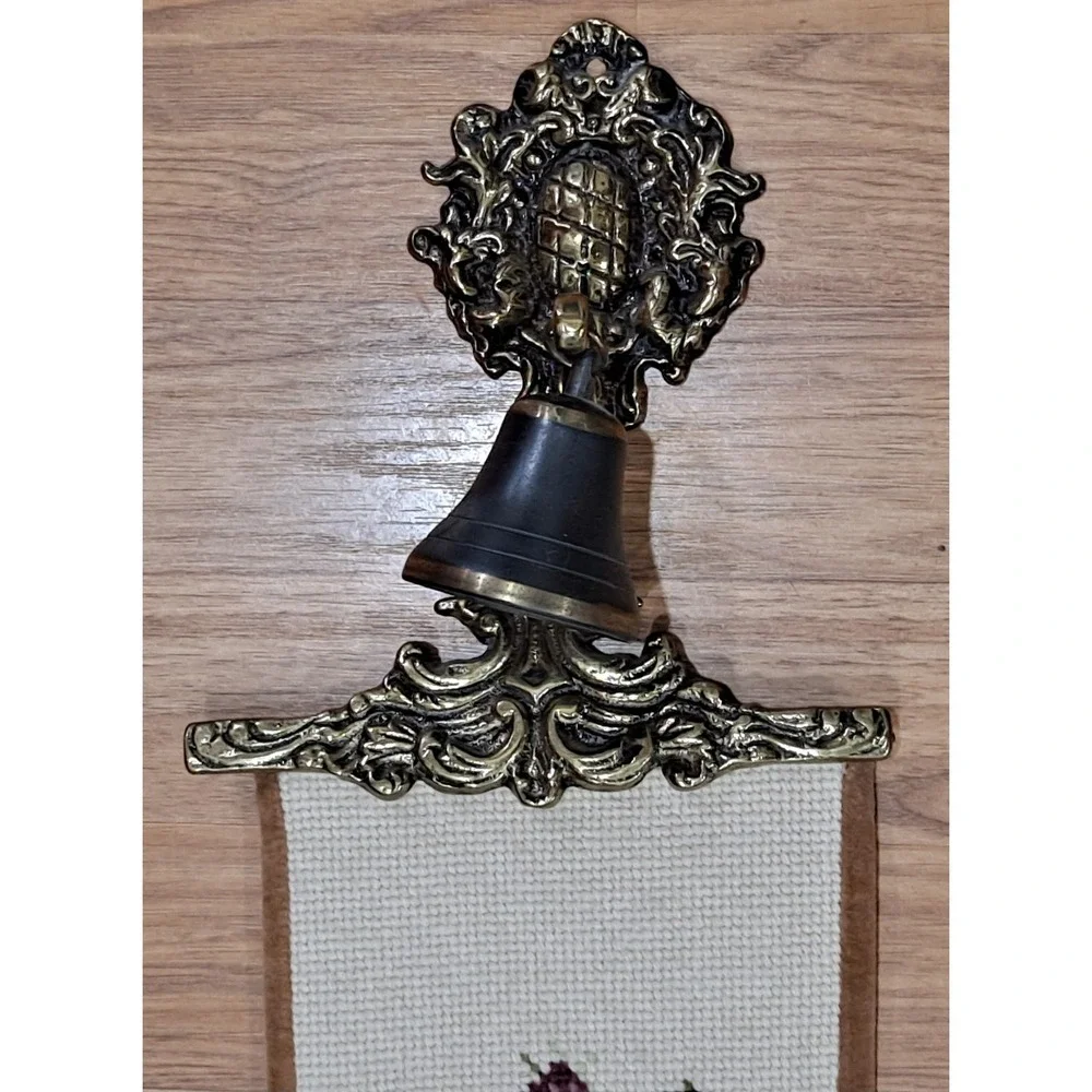 VTG Large Needlepoint Audubon Birds/Floral Tapestry Bell Pull Brass Hanger